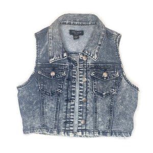 Streetwear Society. Denim Sleeveless Vest.